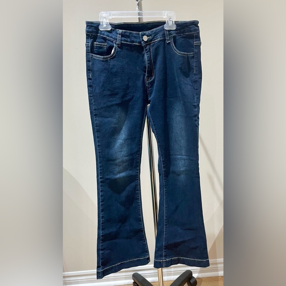 NV Felix mid rise dark wash 5 pocket denim.